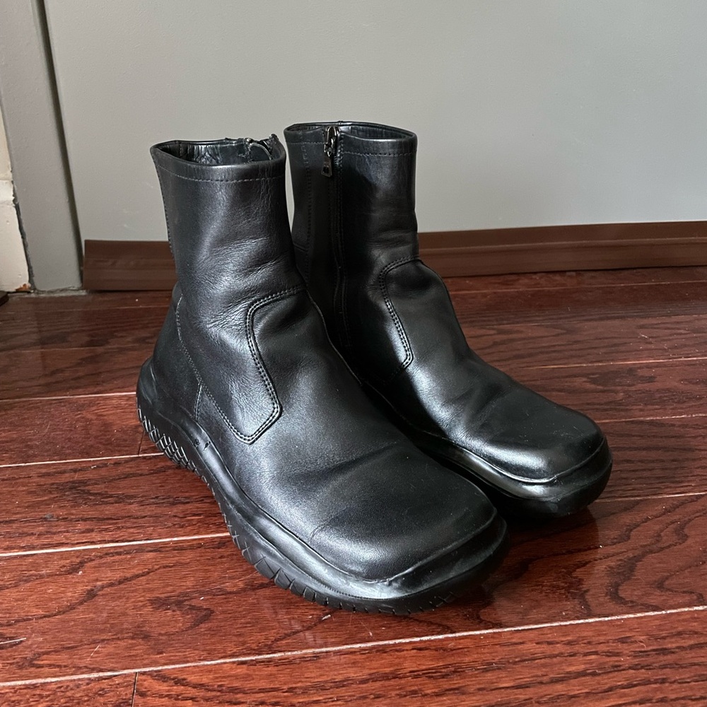 Prada 1999 Vintage Black Leather Ankle Boots with Vibram Sole size 37.5